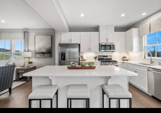 107 Leah Dr