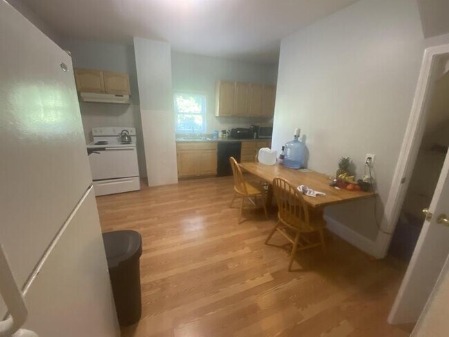 Photo - 117 Buttonwood St Rental