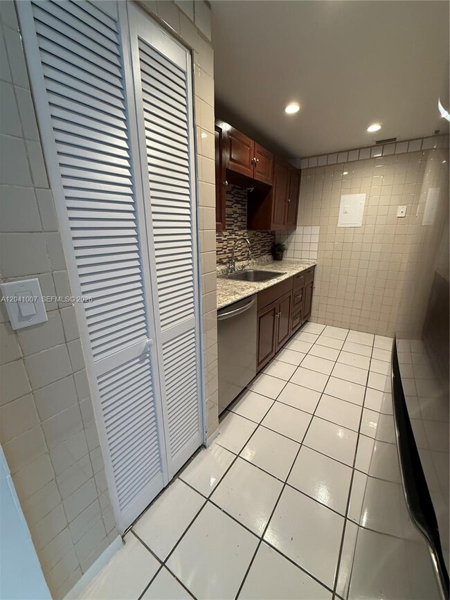 Photo - 13455 NE 10th Ave Unit 410