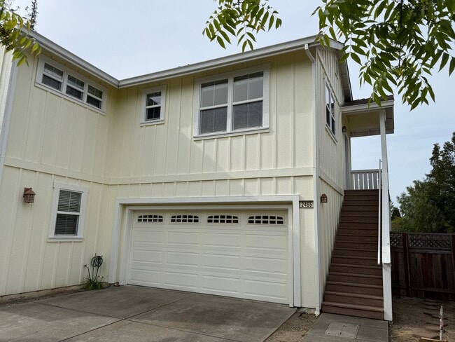 Building Photo - 2465 Prairie Ln Unit ADU