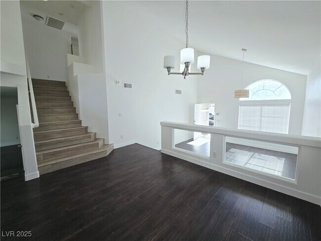 Photo - 8528 W Gilmore Ave