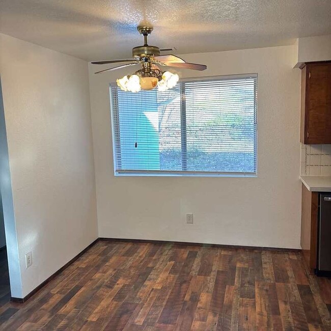 Photo - 274 Shakemill Rd