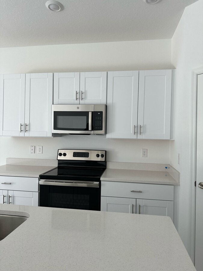 Photo - 2918 Canary Ave