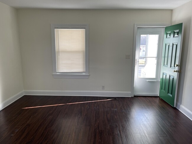 Photo - 406 Hammond St