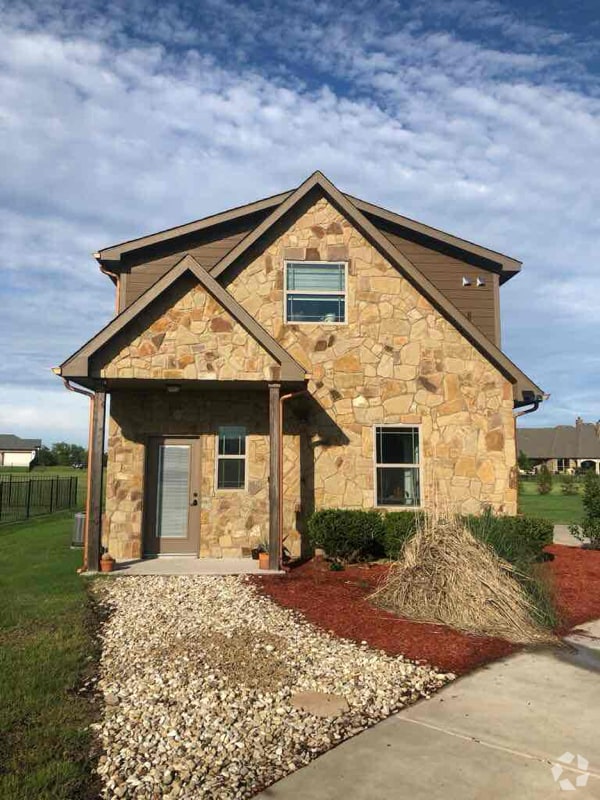 Building Photo - 1640 Winding Creek Ln Rental