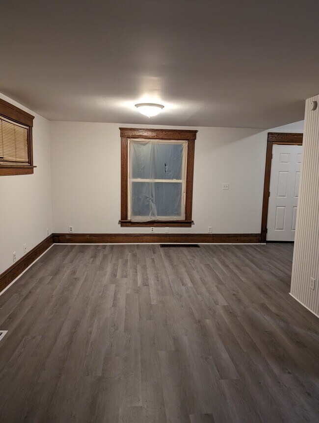 Photo - 413 Cherry Ave