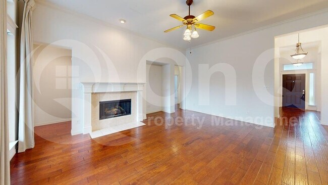 Photo - 1219 Bridgeway Ln