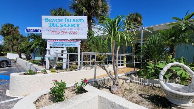 Building Photo - Historic Beach Island Resort-Cocoa Beach Unit 102 Rental