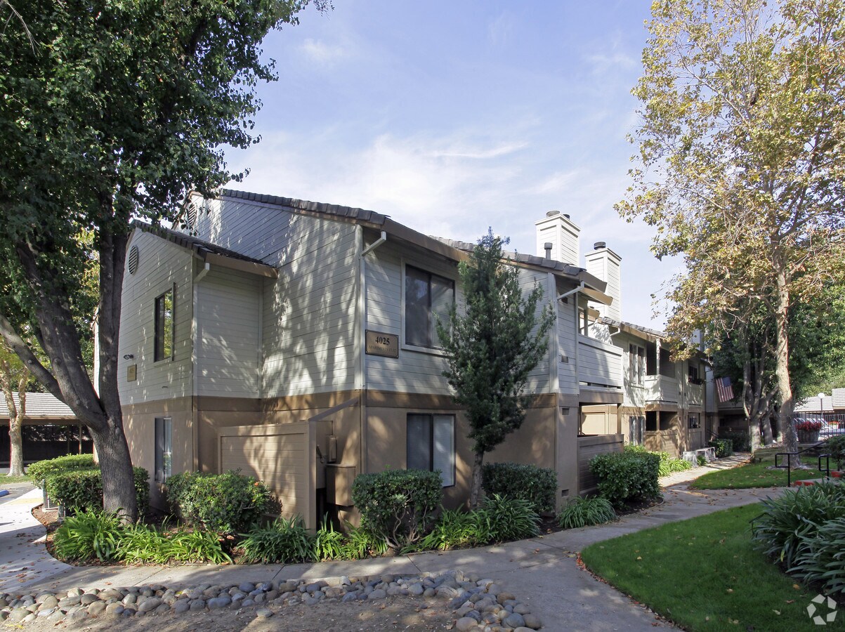 Heritage Oaks Apartments - Heritage Oaks Apartments