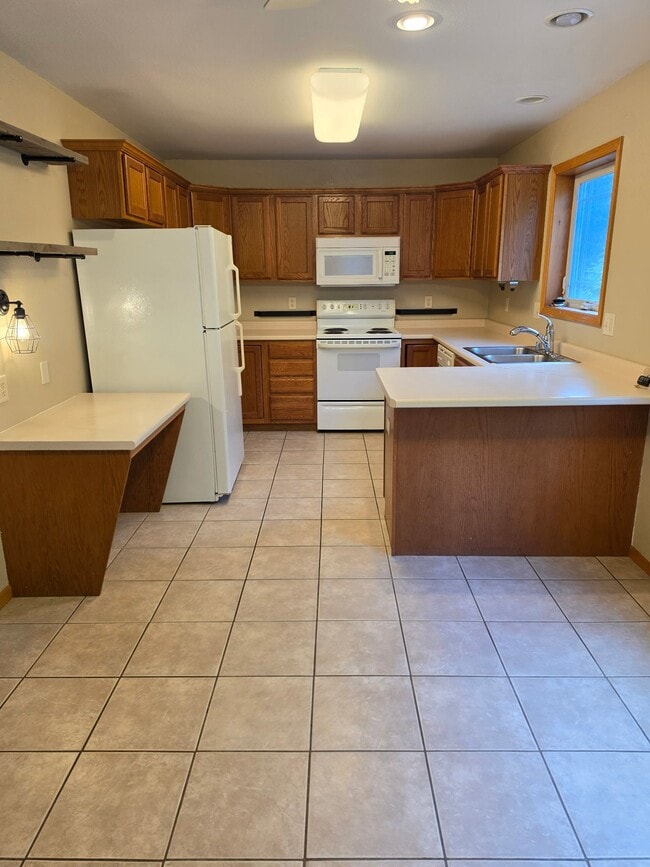 1008 Georgene St Unidad 2