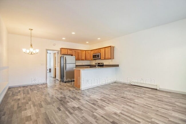 Photo - 532 Oakwood Dr