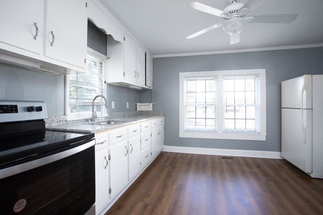 Photo - Friendly 2 Bedroom, 1 Bath bungalow in Hillsborough!