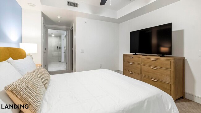 777 Preston St Unit 10J
