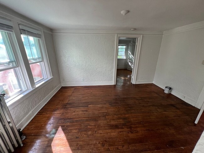 Photo - 1531 N Jackson St Unit 1531 N Jackson St Upper Rear