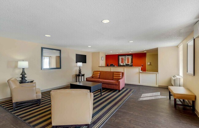 Furnished Studio-Dallas - Las Colinas - Meadow Creek Dr.