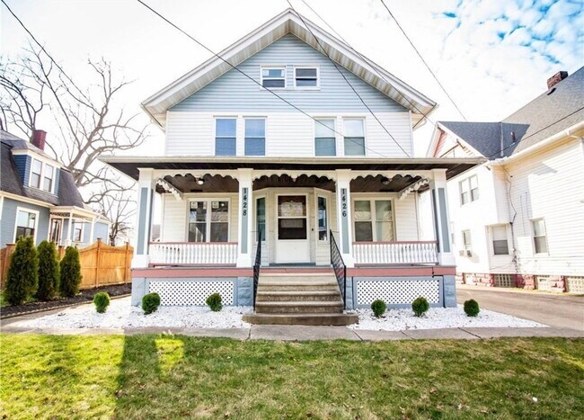 Photo - 1428 W 114th St Unidad 1428 West 114th Street