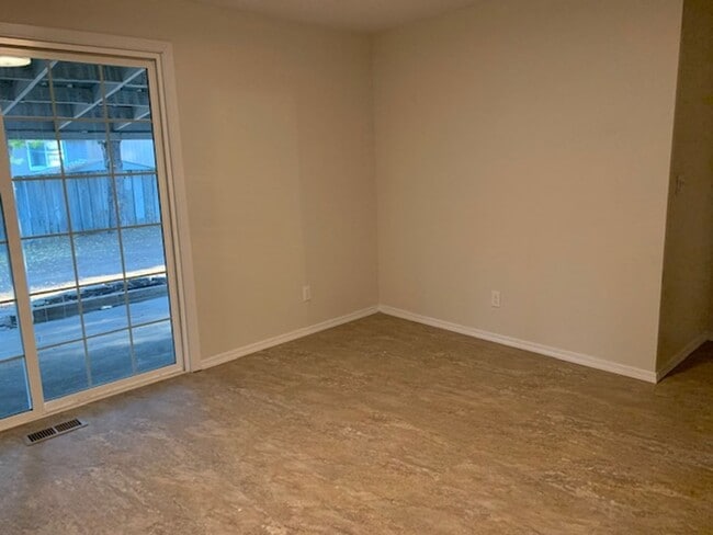 Photo - 5265 Golden Ct