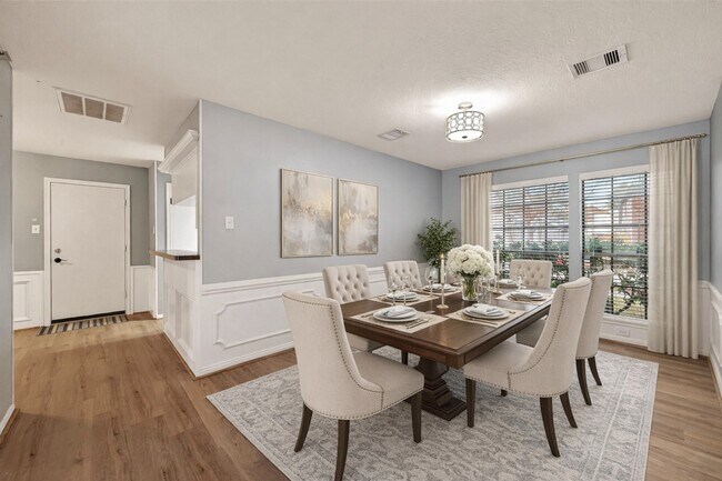 Photo - 3204 Farmers Field