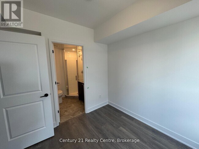 Photo - 2333 Khalsa Gate