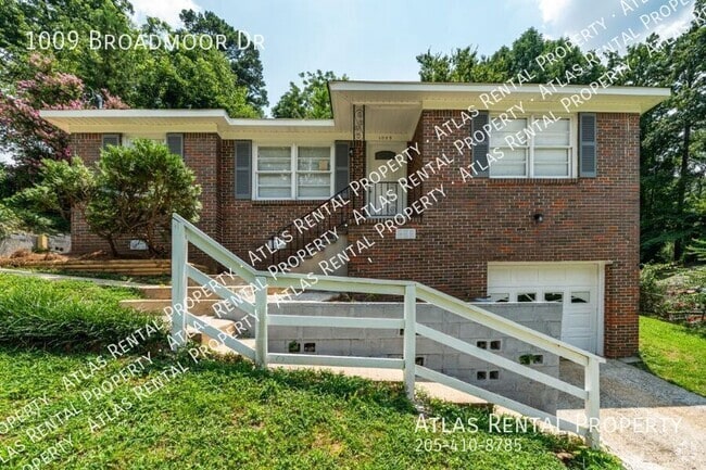 Building Photo - 1009 Broadmoor Dr Rental