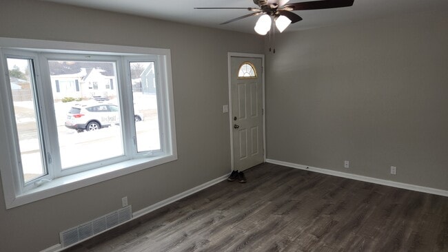 Photo - 2000 32nd St