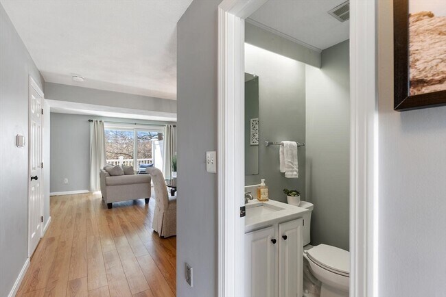 Photo - 320 Newbury St Unit 507