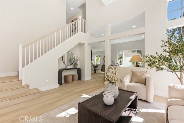 Photo - 5 Chatri Cir