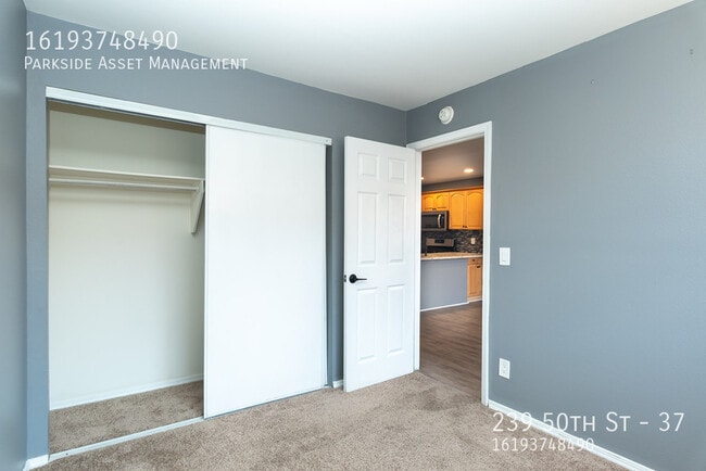 239 50th St