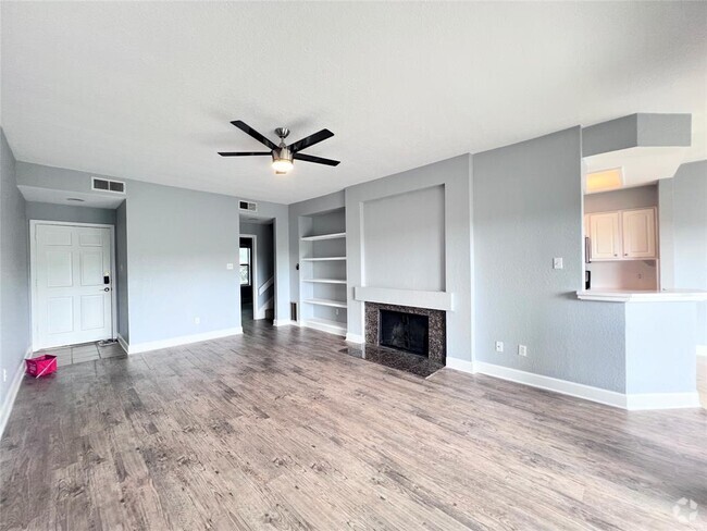 Building Photo - 4711 Spicewood Springs Rd Unit 7-241 Rental