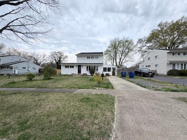 Building Photo - 315 Park Ave