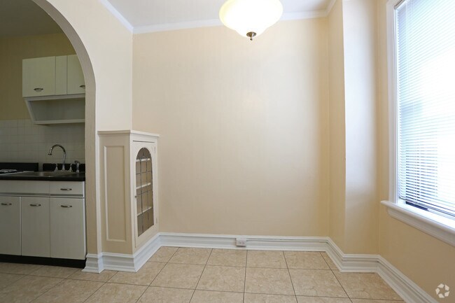One Bedroom, One Bathroom