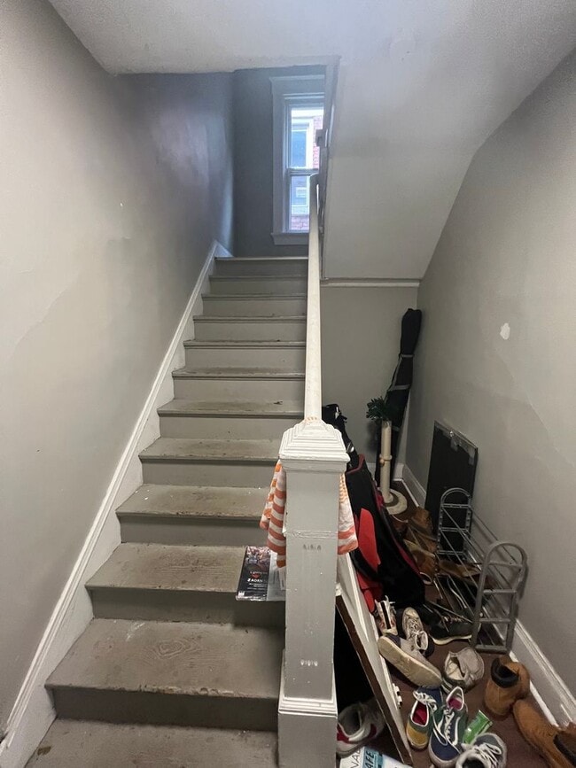 Photo - Five Bedroom Available for 26-27 School Year!