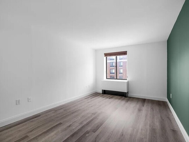 Photo - 280 Rector Pl Unit 6J