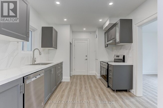 Photo - 94 Thirty Ninth St