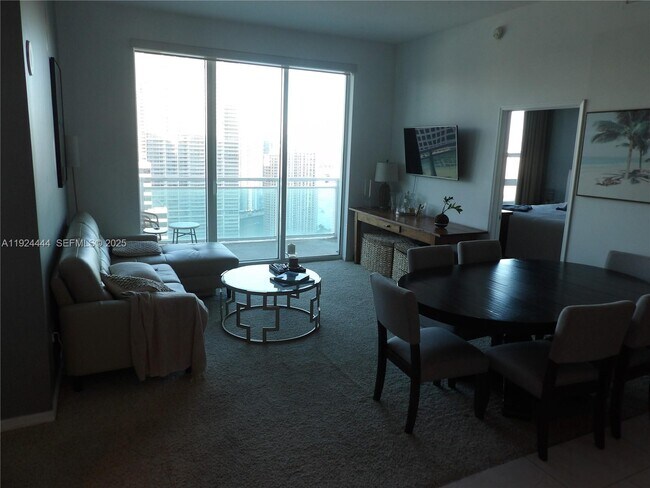 Photo - 950 Brickell Bay Dr Unidad 4206