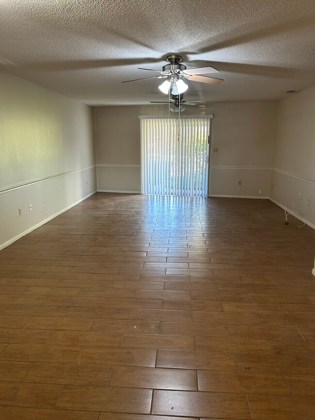 Photo - 700 W Fern Ave Unit 22