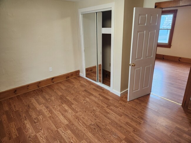 Middle Bedroom - 204 N Champlain St