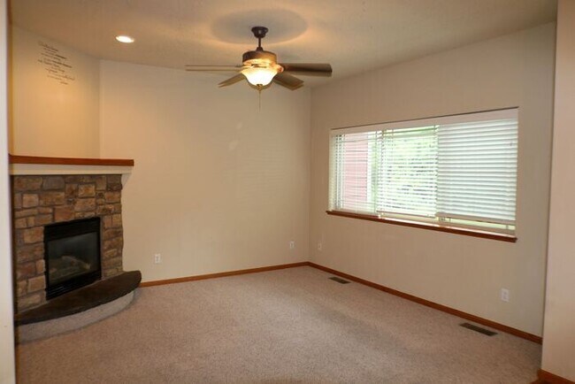 Photo - $2,695 | 4 Bedroom, 3.5 Bathroom Multi Flo...