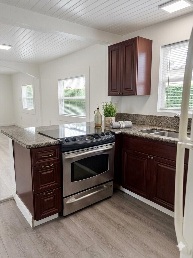 Photo - 1527 NW 63rd St