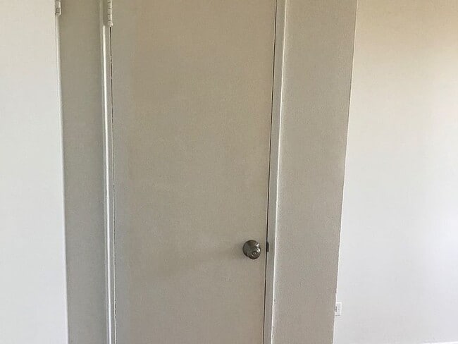 Photo - "Charming 1-Bedroom Haven with Granite Touches & Gleaming Hardwood - 800 Sq Ft Gem in The Bronx!"