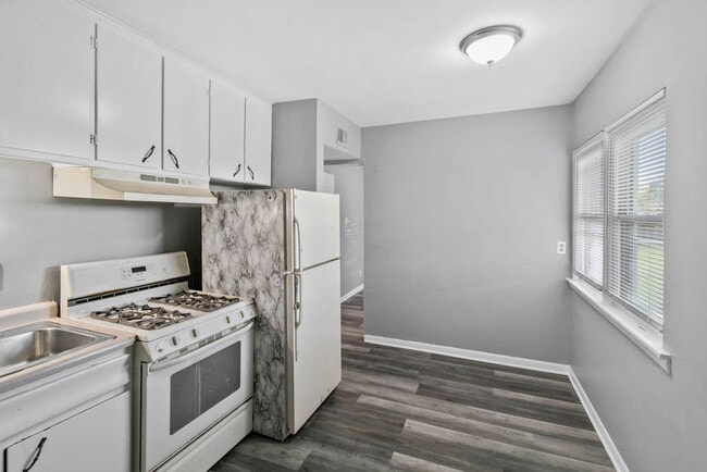 Photo - 991 Tollview Ave Unit 5