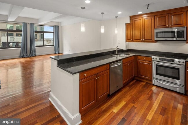 Photo - 1500 Chestnut St Unit 20I