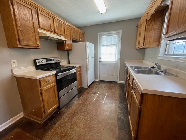 Photo - 570 Cherub Ct