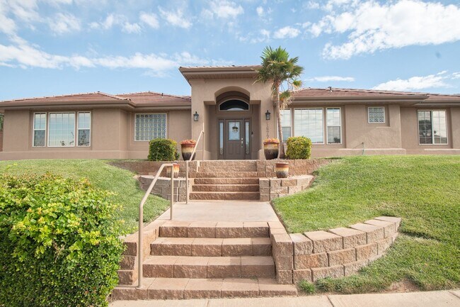Photo - Spacious 3-Bedroom Home with Incredible Garage & Prime Location!