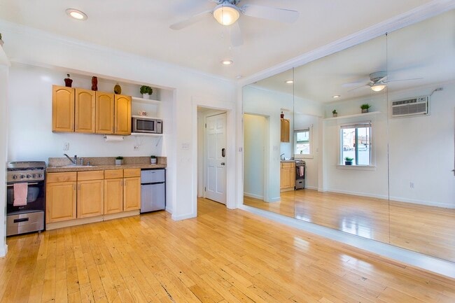 Photo - 1650 Winona Blvd Unidad 3