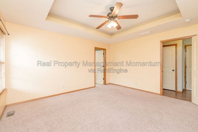 Photo - 732 E Gallup Hill Rd