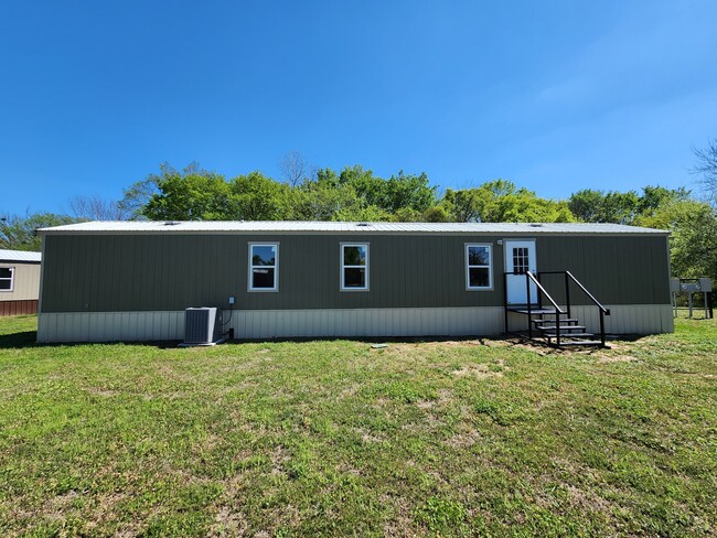 Building Photo - 16147 North County Rd