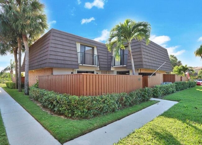 Photo - 2117 21st Ct