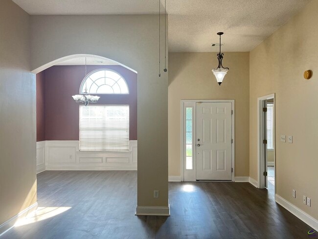 Photo - 101 Mallards Landing Dr