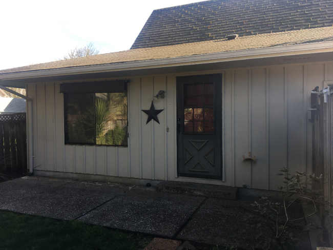 Photo - 721 SW Vine St Apartamento Unidad 721 SW Vine Street